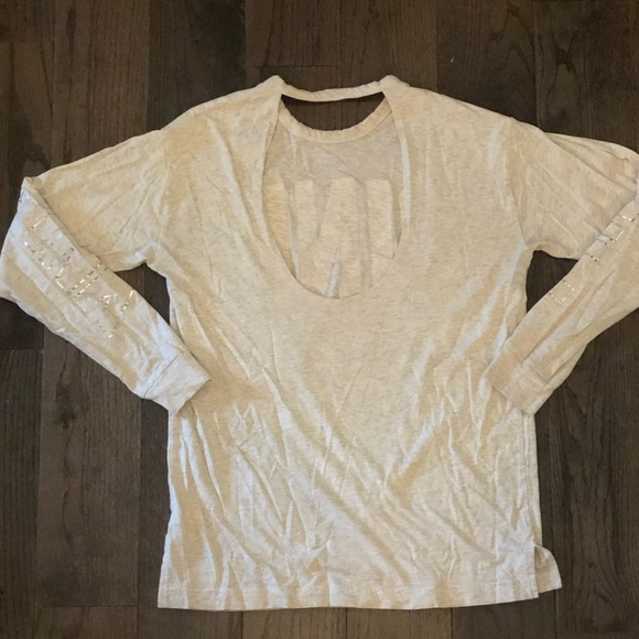 Victoria’s Secret Pink T-Shirt Size Medium - Picture 8 of 8